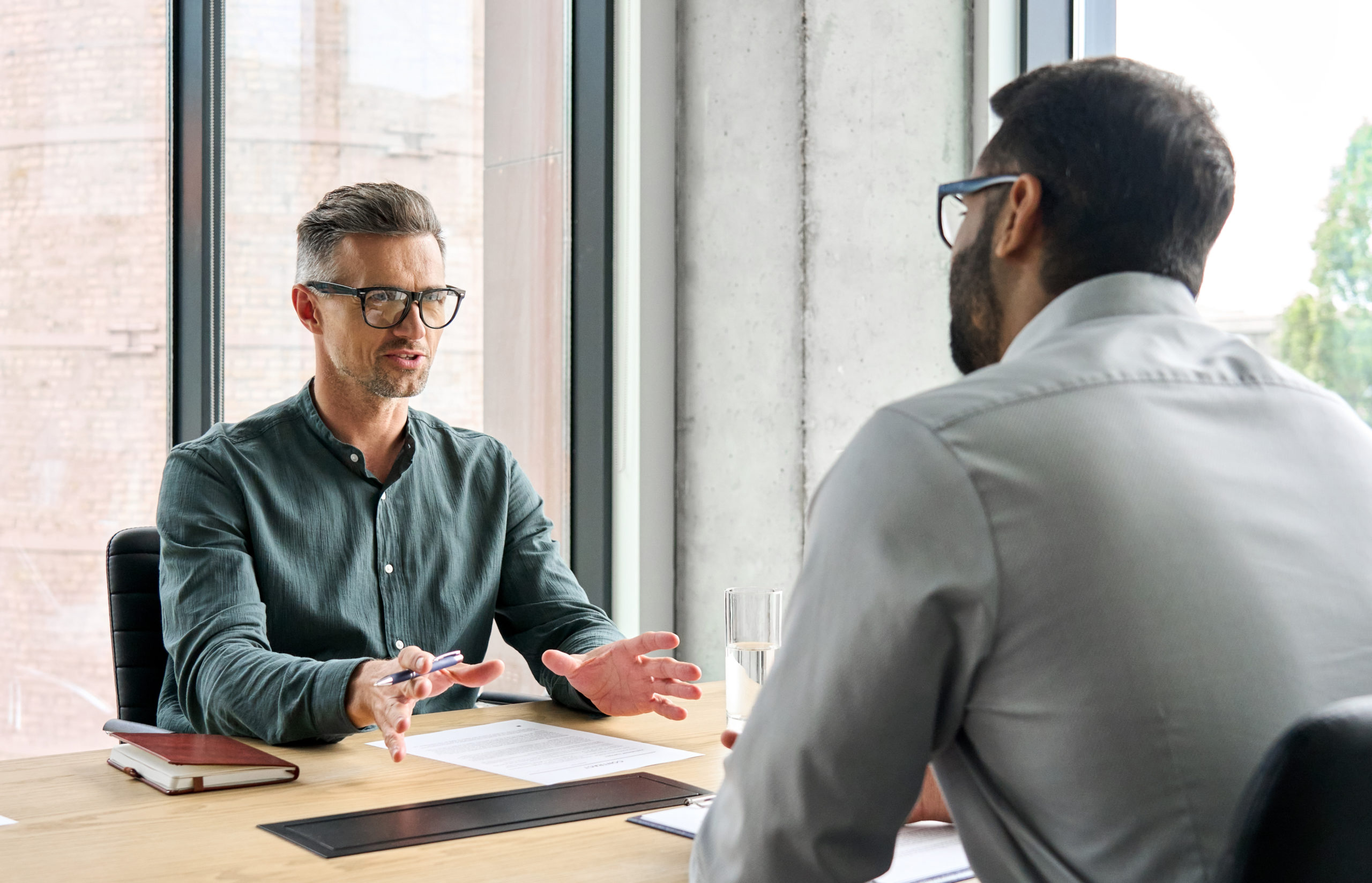 two people discussing cd rates