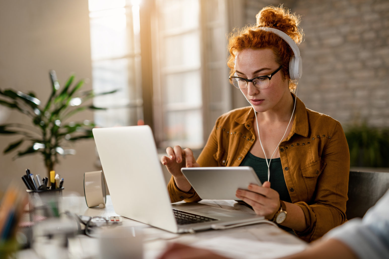 woman listing to podcasts for personal finance