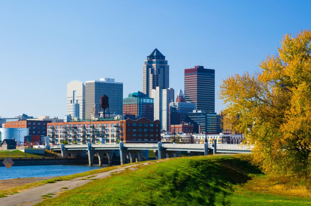 The skyline of Des Moines, Iowa during a fall day