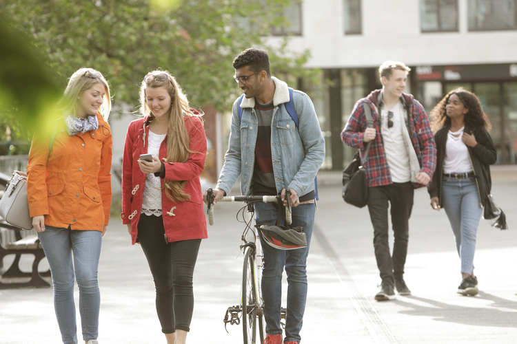 college-freshman-should-know-about-money